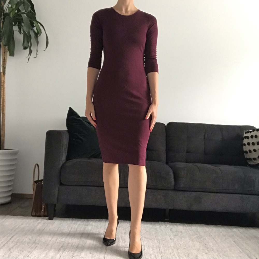 ✨SOLD ✨ H&M Body-con 3/4 Sleeve Dress - Picture 4 of 8